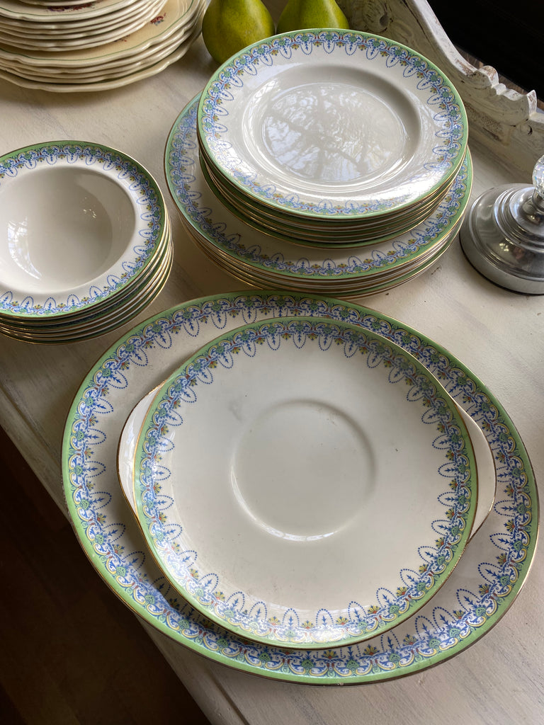 1920s Royal Doulton Princess D5846 Dinner Set
