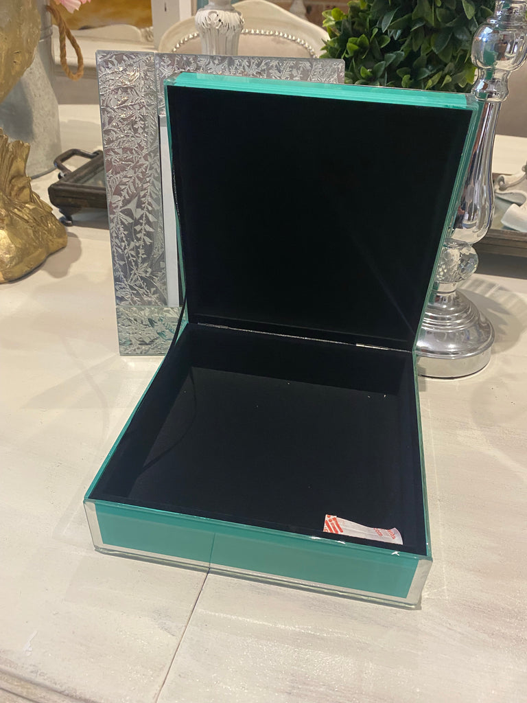 Eiffel Tower Jewellery Box