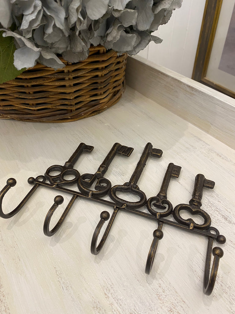 Antique Look Metal Key Holder