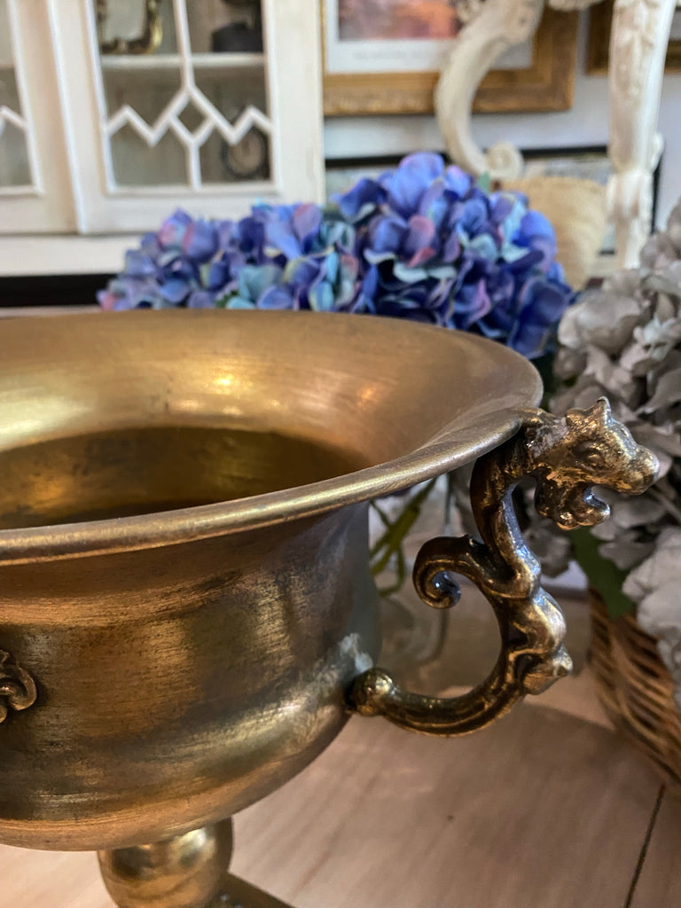 Vintage Look Urn