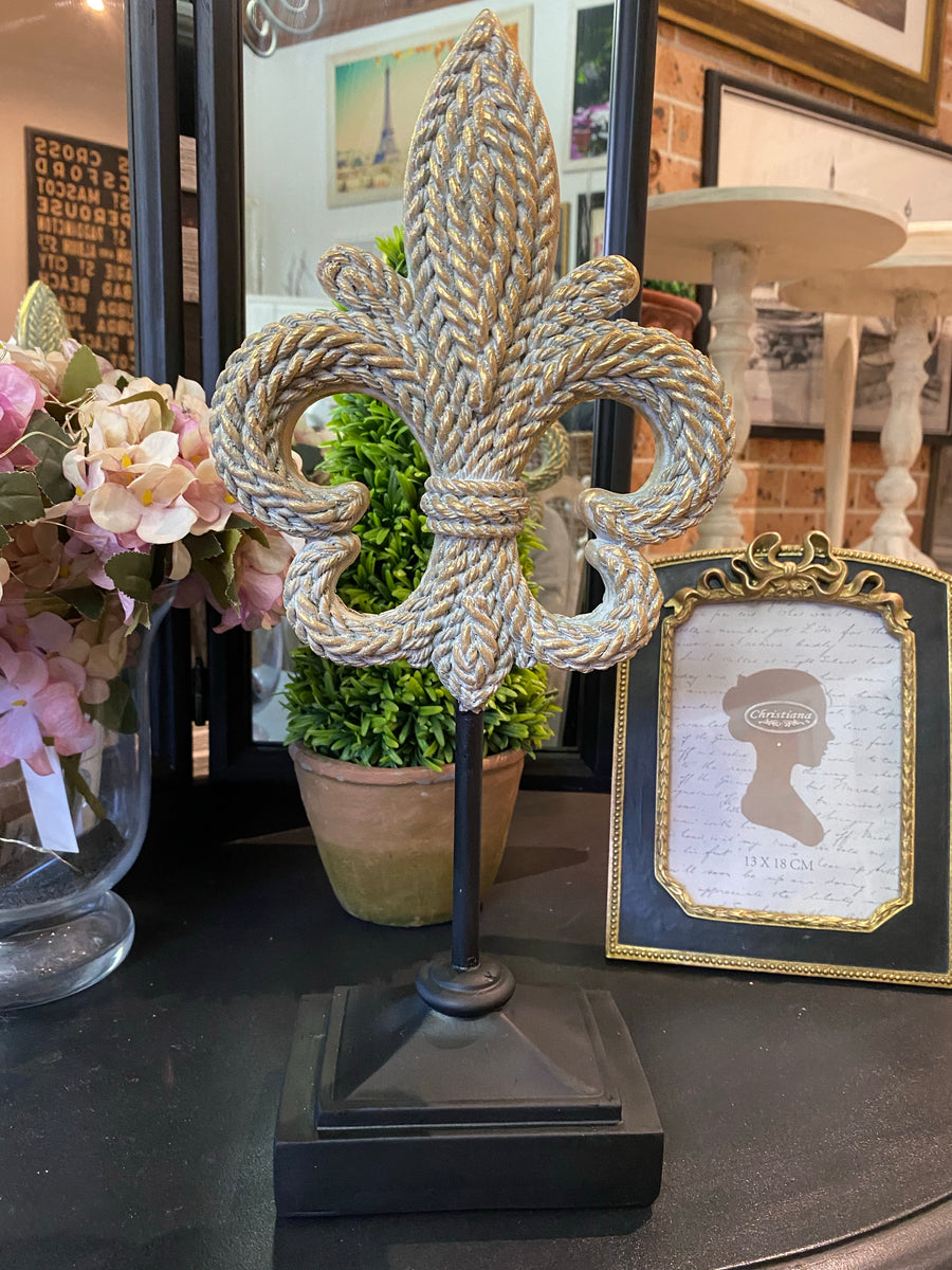 Fleur De Lys on stand